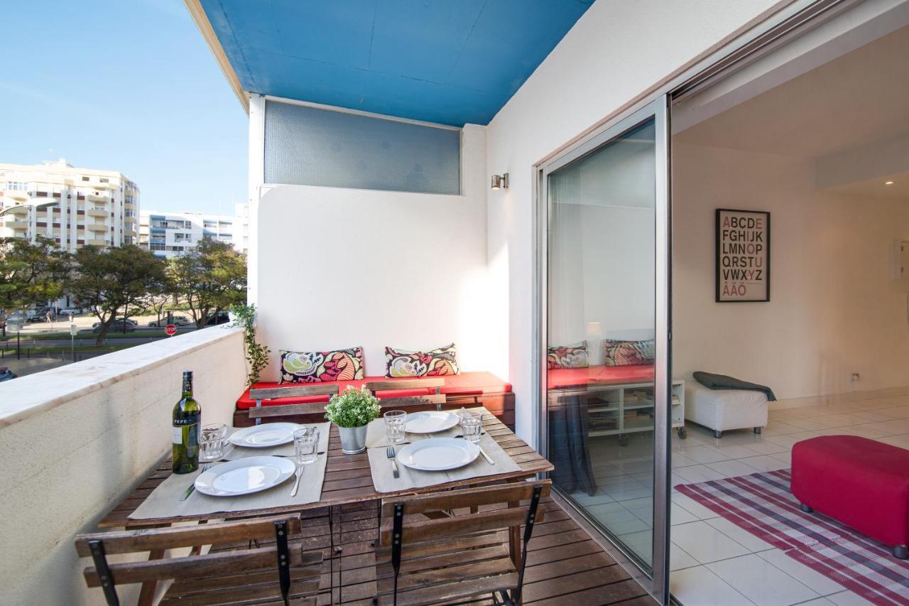 Modern Apartment By The Sea Quarteira Kültér fotó