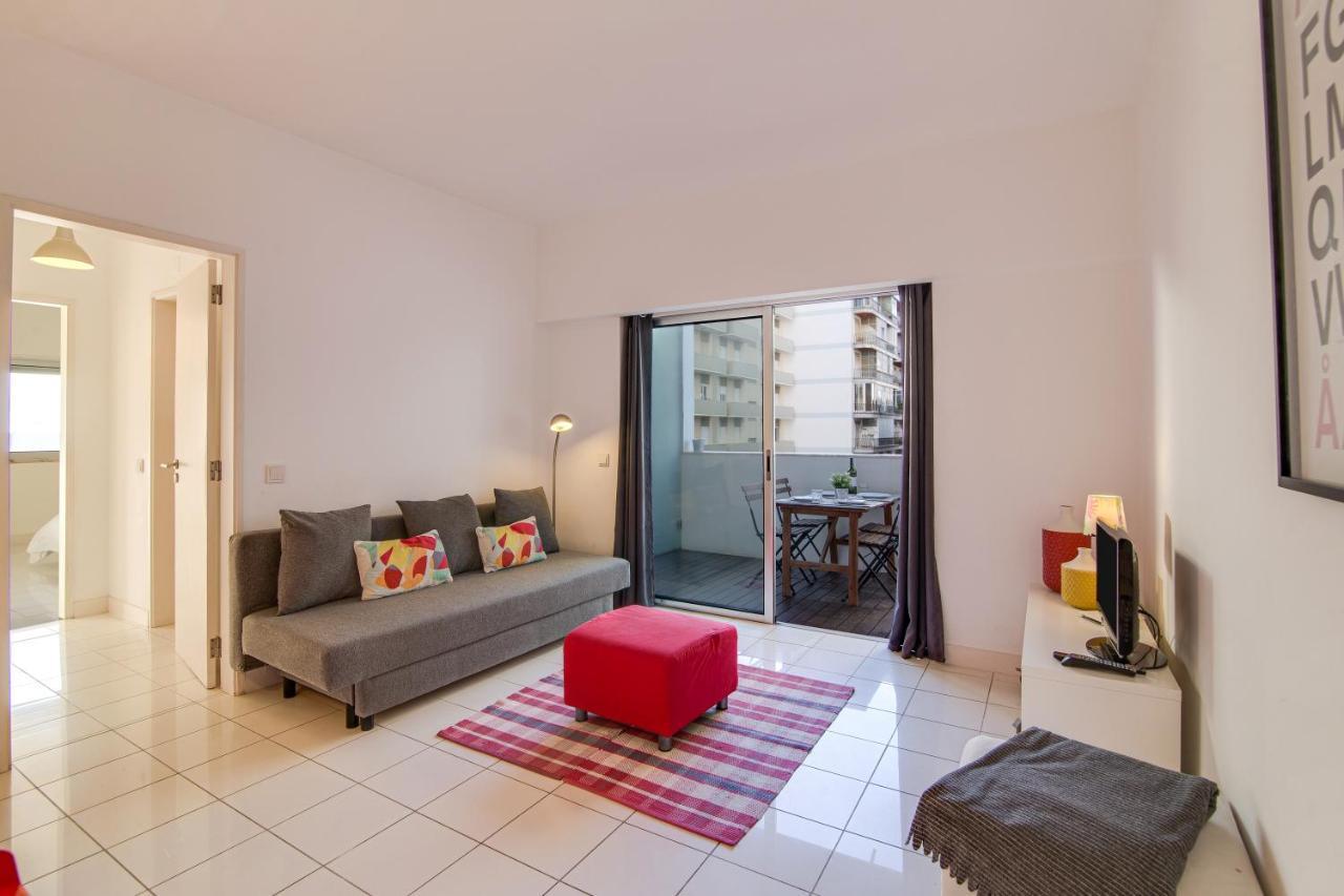 Modern Apartment By The Sea Quarteira Kültér fotó
